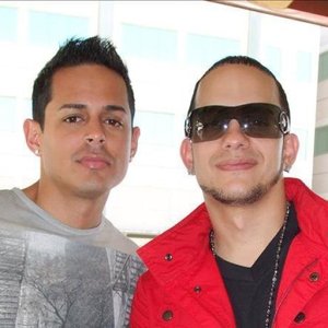 Angel y Khriz, Gocho & John Eric 的头像