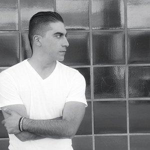 Alì Farahani 的头像