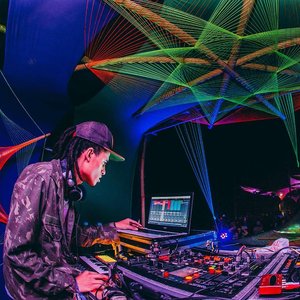 Magnetik Sadhu 的头像