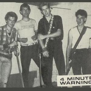4 Minute Warning photo provided by Last.fm