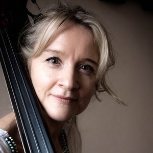 Nicola Farnon のアバター