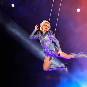 Lady Gaga's FULL Pepsi Zero Sugar Super Bowl LI Halftime Show 的头像