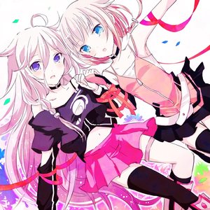 “IA & ONE”的封面