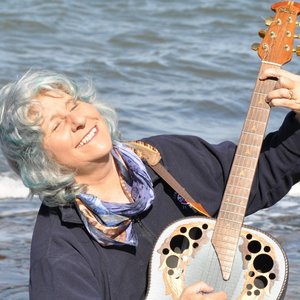 Lucie Blue Tremblay 的头像