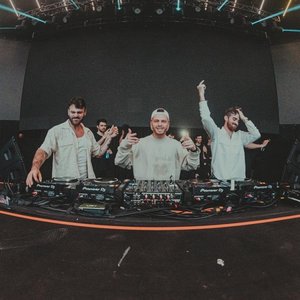 The Chainsmokers & Cheyenne Giles 的头像