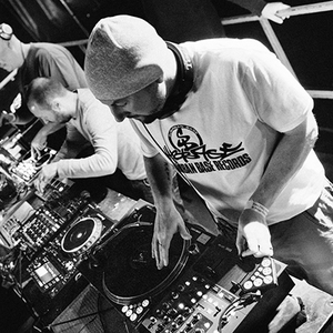 Kaotic Chemistry photo provided by Last.fm