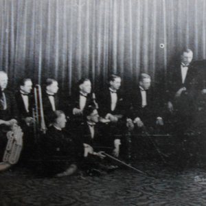 Husk O'hare's Super Orchestra Of Chicago 的头像