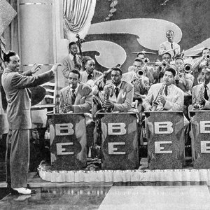 Billy Eckstine and His Orchestra 的头像