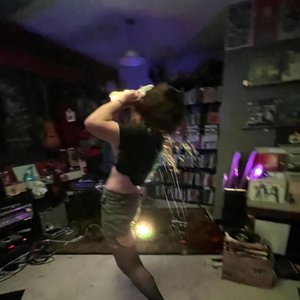 Dickgirl 的头像