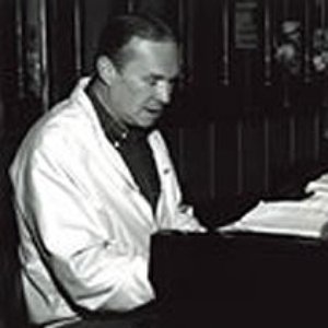 Avatar for Ross Tompkins