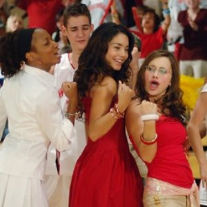 Olesya Rulin, Vanessa Hudgens, Zac Efron 的头像