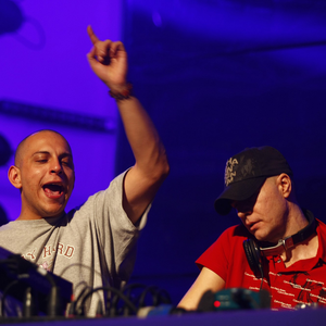 Tat & Zat photo provided by Last.fm