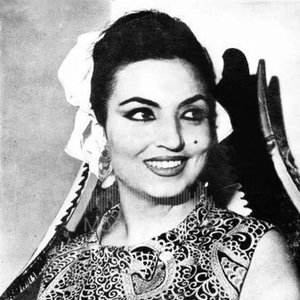 “سميرة توفيق”的封面