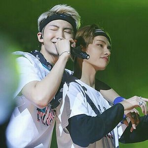 V & Rap Monster 的头像