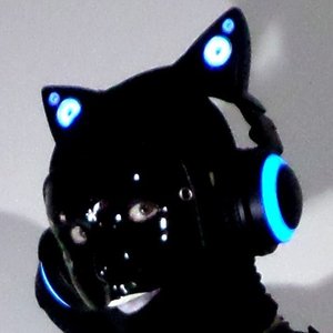 L[u]Myia DARK 的头像