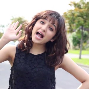 Shirley Setia 的头像