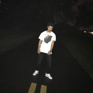 Josh December 的头像