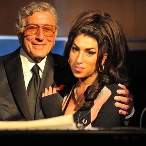 Amy Winehouse with Tony Bennett 的头像