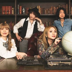 The Lady Shelters 的头像