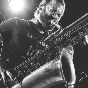 Colin Stetson's Slow Descent 的头像