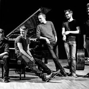 Image pour 'Kamil Piotrowicz Quintet'