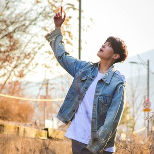 Amber J. Liu 的头像