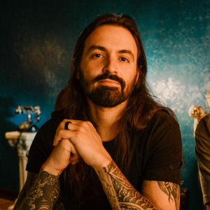 Portraits of an Apparition