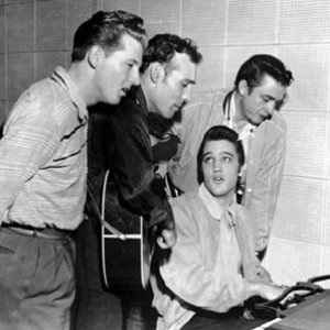 'Elvis Presley, Carl Perkins, Jerry Lee Lewis, Johnny Cash' için resim