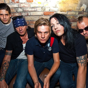 Junkies photo provided by Last.fm