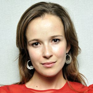 Claire VanDerBoom 的头像
