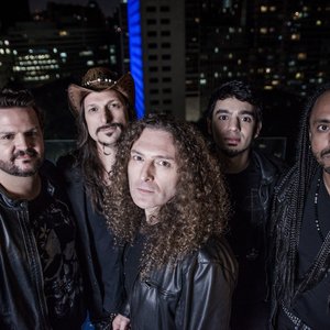Angra 的头像