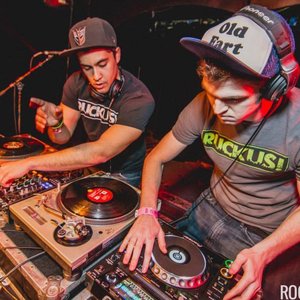 Dubeats 的头像