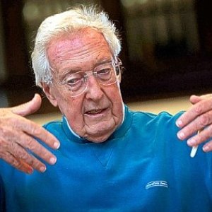 Denis Vaughan 的头像