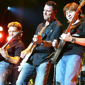 Макс Леонидов & Hippoband photo provided by Last.fm