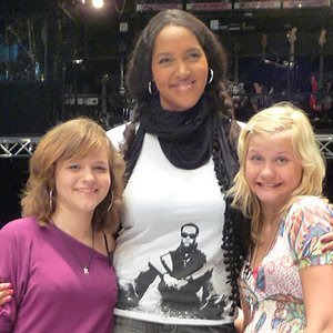 “Emily Fröhling feat. Ria Kramer mit Cassandra Steen”的封面