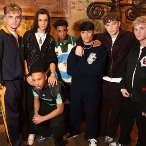 December 10 的头像