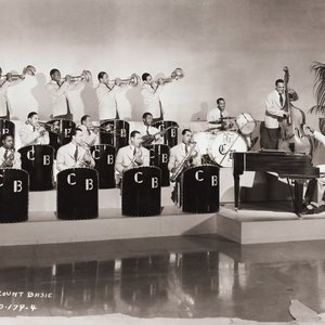 Count Basie with His Orchestra 的头像
