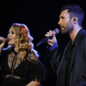 Addison Agen & Adam Levine 的头像