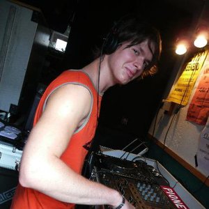 DJ Kolly 的头像
