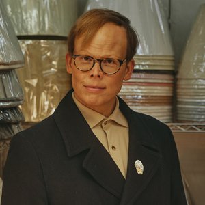 “Jeff Hiller”的封面