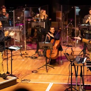 Hannah Peel & Paraorchestra 的头像