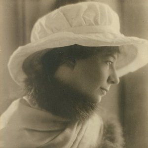 Sara Teasdale 的头像