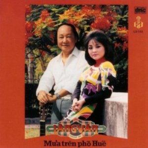 Mưa Trên Phố Huế