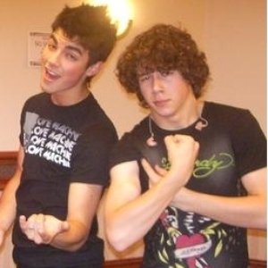 Nicholas Jonas(Feat. Joe Jhonas) 的头像
