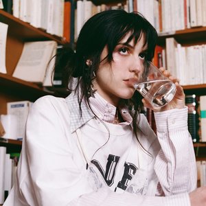 Oklou için avatar