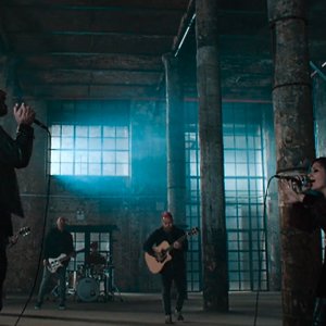 Breaking Benjamin & Lacey Sturm 的头像