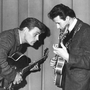 Chet Atkins with Jerry Reed 的头像