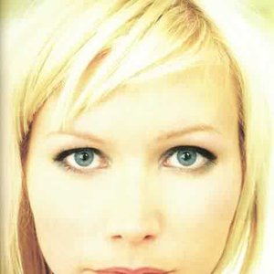 'Nina Persson of the Cardigans' için resim