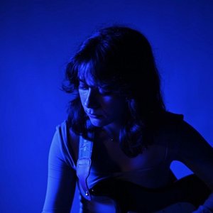 Bella - Single