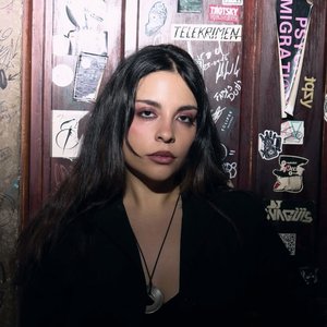 girl ultra 的头像